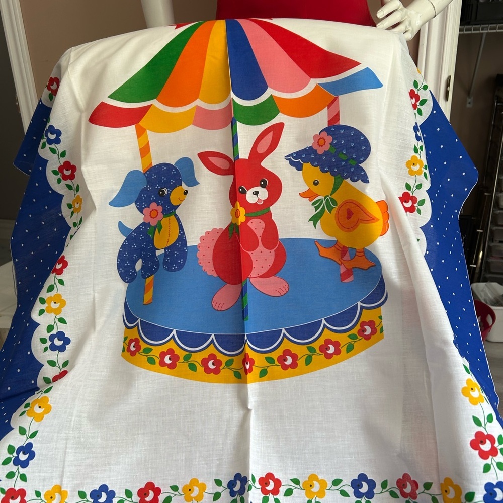 4/$50 Canaton Colorful Carousel Animal Print Tablecloth 🪡